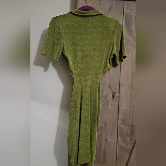 RUNAWAY Claudia Mini Dress in Grass. Size US 8. - Picture 8 of 15